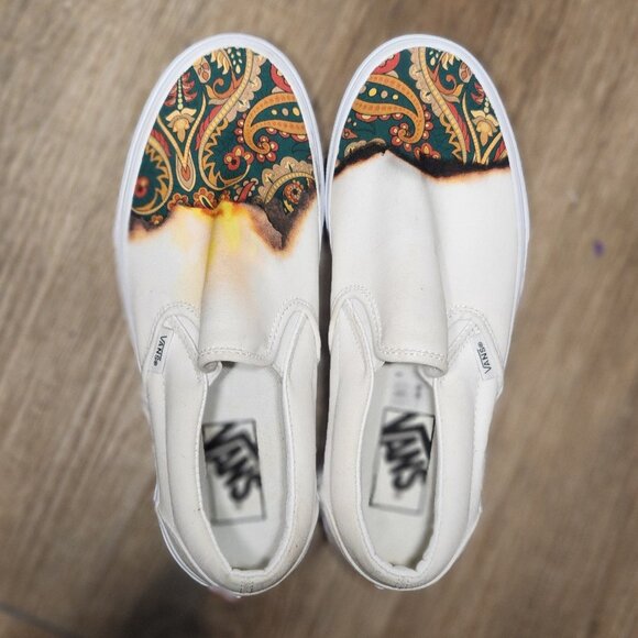 Vans Shoes - 🛹🔥BRAND NEW! Vans🔥🛹Classic SlipOn "Big Reveal" Shoes Flame Fire Paisley W7.5